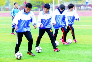 孩子眼中的中国足球(组图)