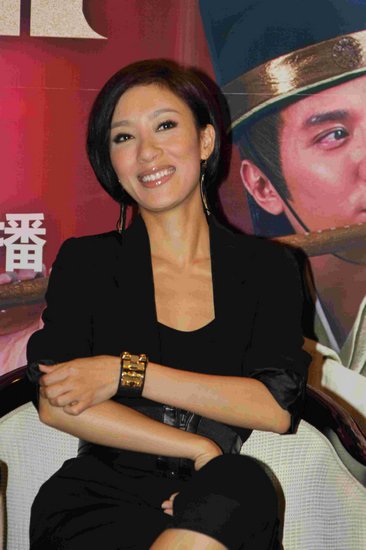 昨日,该剧演员杨怡,谭耀文,何赛飞,刘庭羽等出席在杭州的开播发布会.