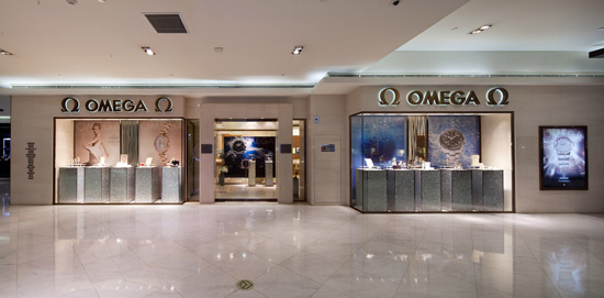 位于北京新光天地一层的欧米茄自营旗舰店,欧米茄全系列产品在此有售