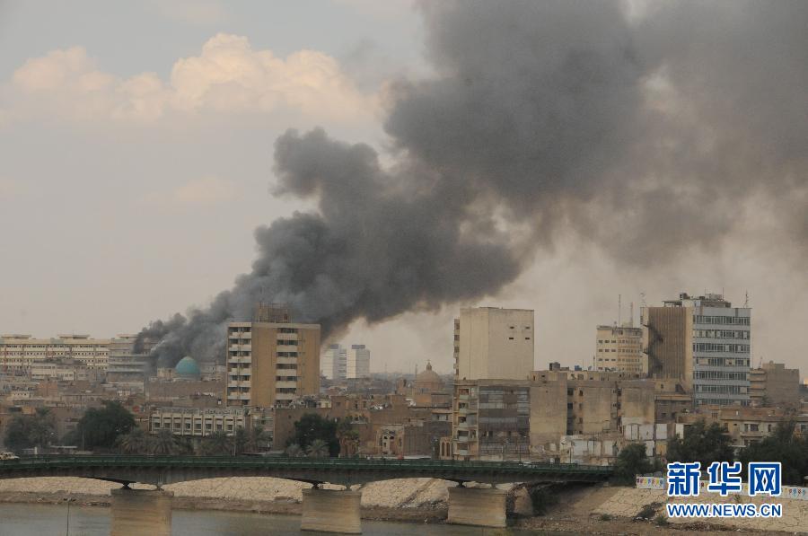 伊拉克首都巴格达市中心一处市场6日连续发生4起爆炸,警方初步估计