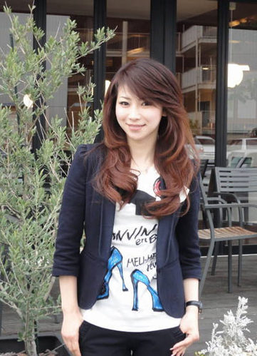自从登上女性杂志后，水谷雅子已经成为许多日本中年妇女们的偶像。