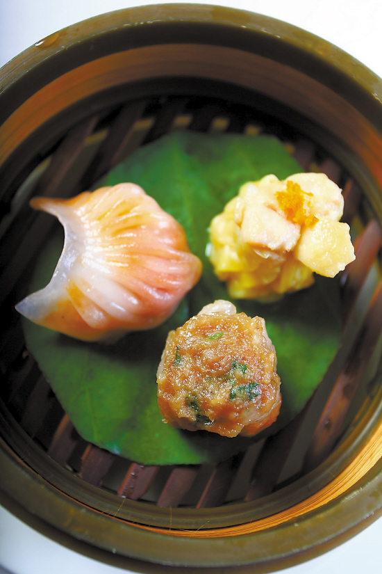 陈勋,从事点心艺术70余载,特级点心师,粤菜点心泰斗