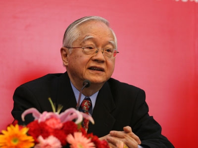 吴敬琏:明年换届对中国经济有积极作用