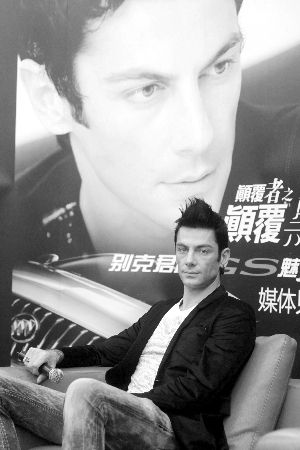 2011马克西姆钢琴独奏中国巡演 献上《黄河》(图)