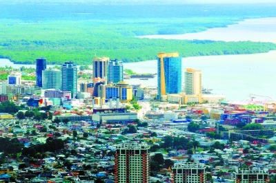特立尼达和多巴哥首都西班牙港市的建筑群(图