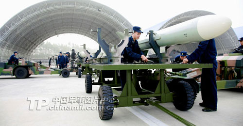 中国海军航空兵的“飞豹”战斗轰炸机（中国军网图片）