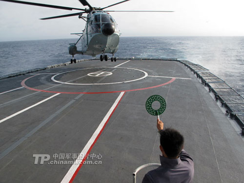中国海军舰载直升机（中国军网图片）