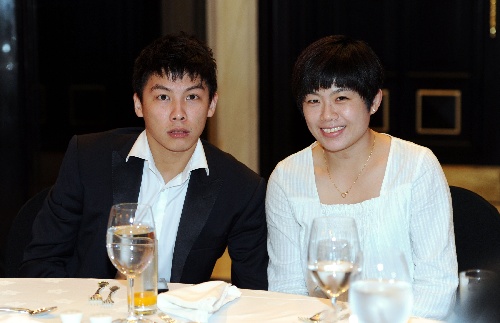 图文:和平与体育乒乓球赛欢迎仪式 陈玘和曹臻