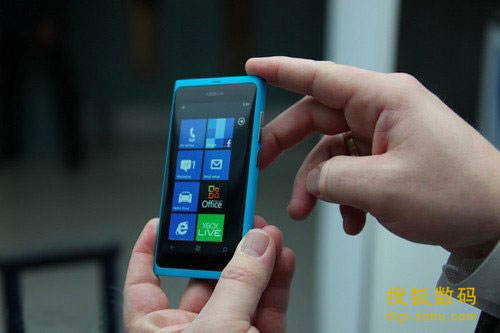 Nokia Lumia 800出现电池问题 补丁未能解决