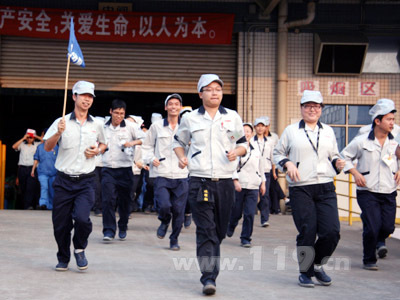 佳能(中山)公司4000员工"火海"中胜利大逃生(组图)