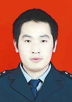 王红林,男,汉族,共青团员,现年27岁,西安市莲湖