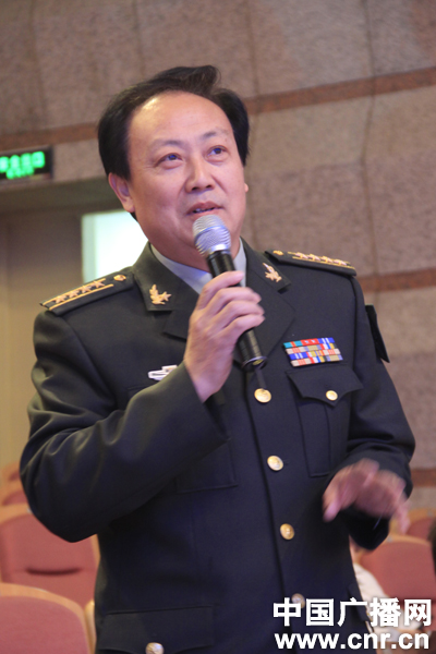 中国煤矿文工团团长,国家一级演员瞿弦和