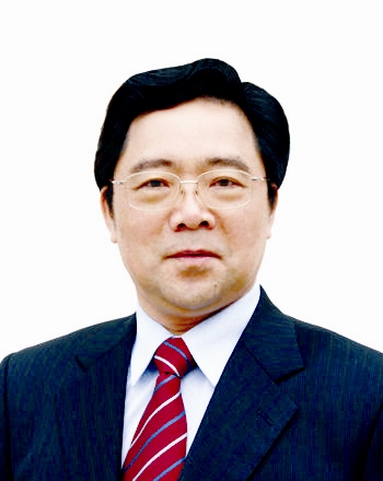 2003年后,任中共福建省宁德市委副书记,宁德市副市长,代理市长,市长