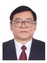 刘平均，男，汉族，1952年10月生，河南永城人，1972年7月加入中国共产党，1972年5月参加工作，东南大学科技经济与行政管理专业毕业，在职研究生学历，高级工程师。