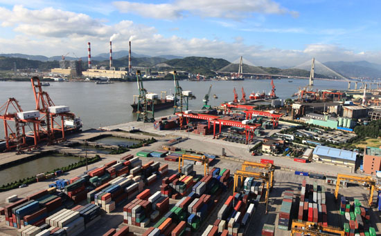 中国连续两年成为世界货物贸易第一出口大国(