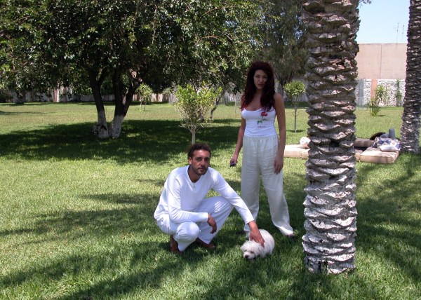 卡扎菲儿子和内衣模特妻子的奢靡派对照曝光(