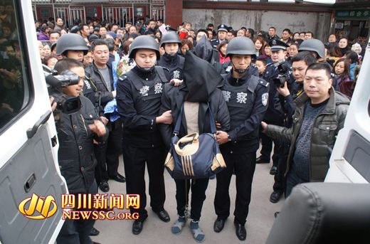杀死三人后改名换姓潜逃17年的犯罪嫌疑人宋某某被渠县警方抓捕归案.