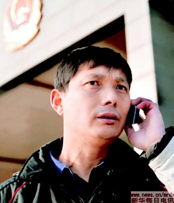 追逃结局万里缉凶(铁人)电视剧《锻刀》组图图片