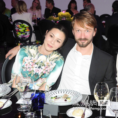 anselm reyle与华裔演员同时也是社交名媛周佳纳china chow