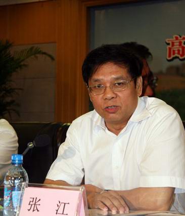 资料:辽宁省委常委张江简历(图)