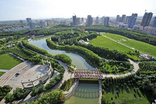 这是宁夏回族自治区银川市森林公园全景(7月30日摄.