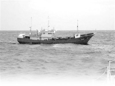 一中国渔船遭日本扣留 中国船长被捕(图)