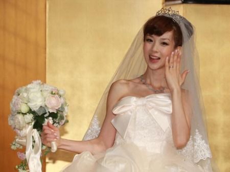 星野亚希东京完成婚礼穿婚纱感谢媒体 组图 搜狐滚动