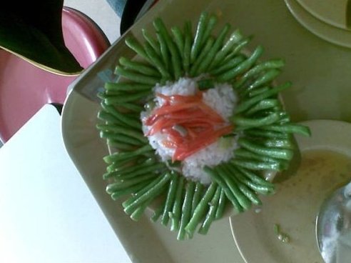 全世界各大学校食堂饭菜大比拼（组图）