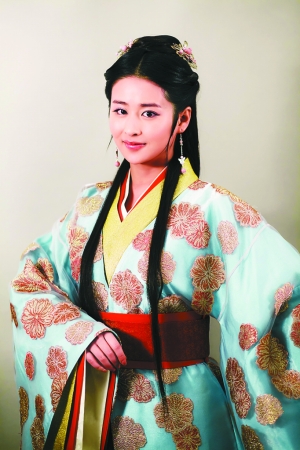 九儿吉他指弹独奏曲谱-白天不懂夜的黑,桃花依旧笑春风 古韵九阙吧