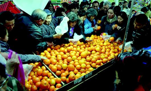 秭归县长武汉超市卖脐橙 多企业认购220吨(图