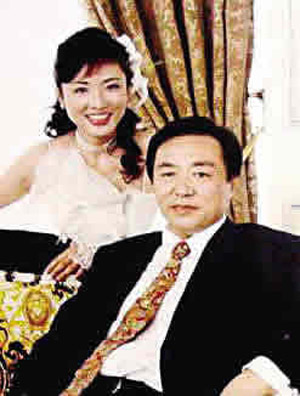 播周涛和任丈夫明宏离婚后,嫁给了