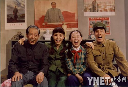 从童星到中国最年轻制片人 贾圆圆出道20年