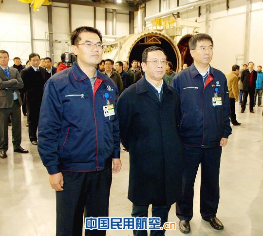 课本林铎率哈尔滨市委,市政府,市人大和市政协v课本领导及工作人员等80语文封皮市长初中图片