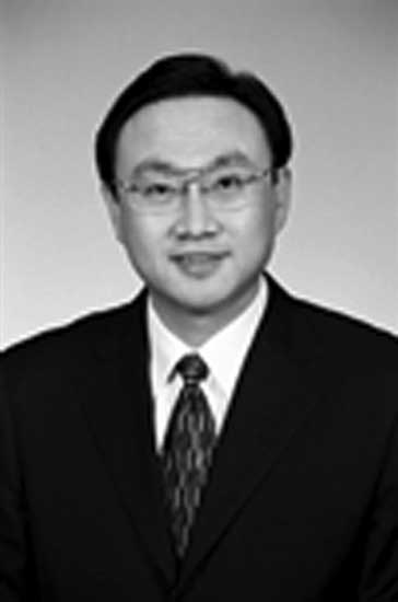 顺义区长王刚,1968年生,经济学博士