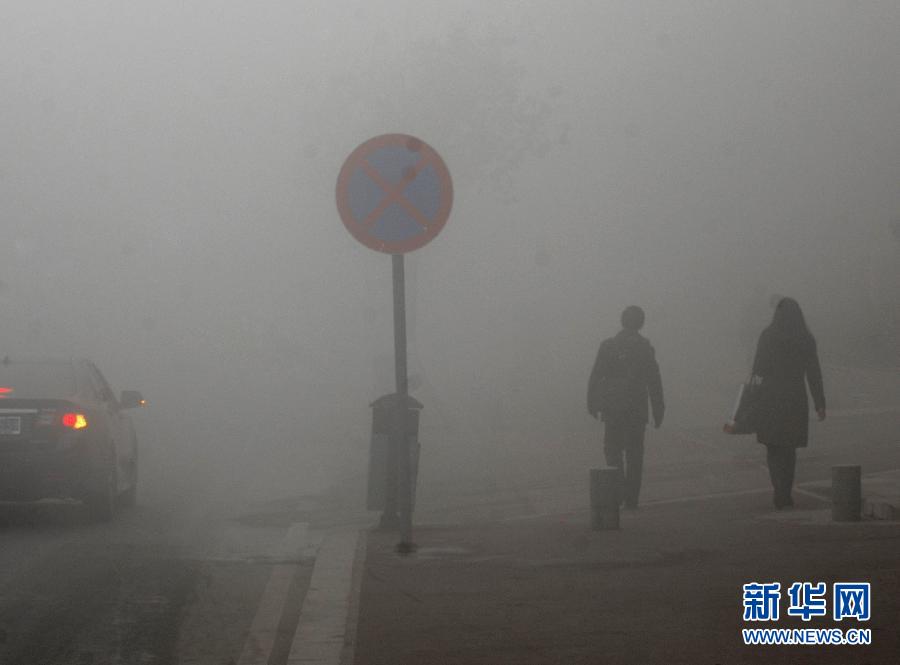 中国多地遭遇大雾天气(高清组图)