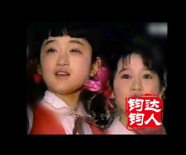 14岁的少女下部近照_14岁的少男早熟近照_14岁女生下部发育图片
