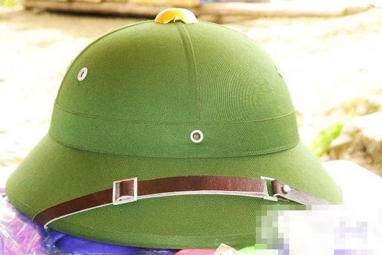 越南男人为何喜欢戴绿色帽子(组图)