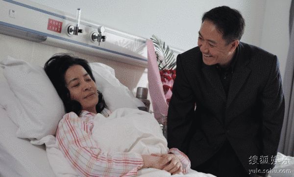 《国门英雄》热播 观众泪别贤妻顾艳