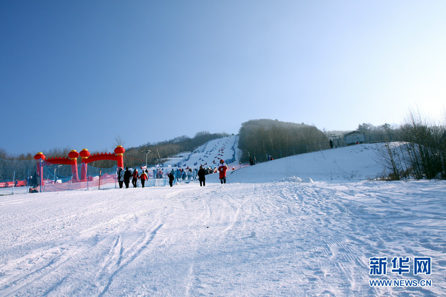 图为,北大壶滑雪场,高级滑道.新华网发 贾振