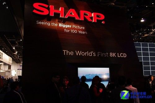 超越投影 夏普全球首款8K分辨率LCD电视