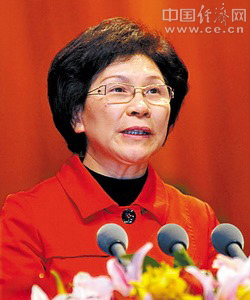 广州6名新任副市长 4人是博士 贡儿珍为唯一女副市长