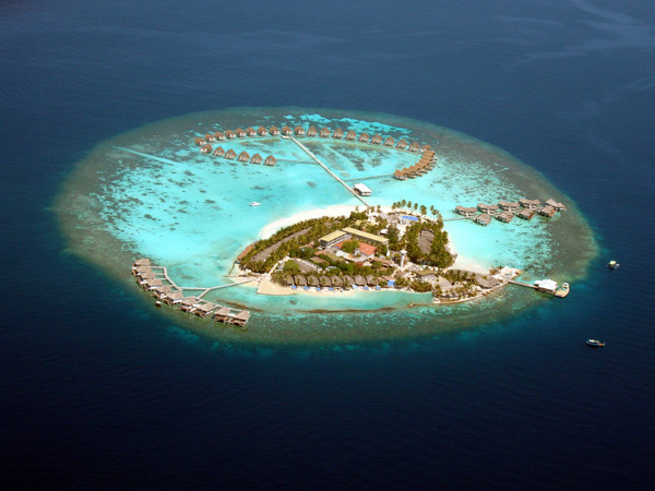 美丽的珊瑚岛马尔代夫 畅享自由海世界(组图)