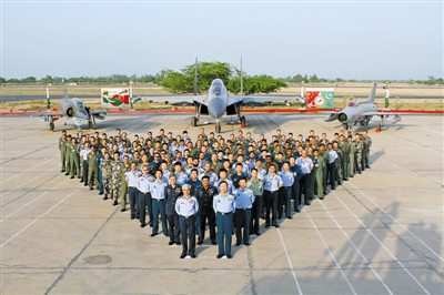 2011年3月28日,巴基斯坦拉菲克空军基地.中国-巴基斯坦空军联合训练.