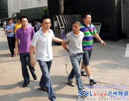 泸州:"双三""清网"统揽全局 亲民爱民铸就警魂(组图)