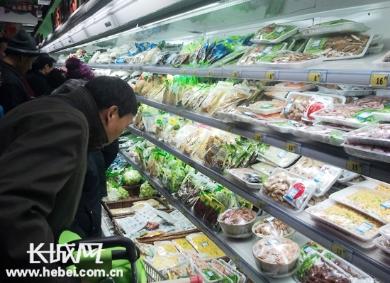 半成品菜料受热捧.长城网 姜薇 摄