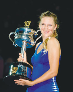 澳网公开赛女单争夺结束阿扎伦卡横扫莎娃捧杯