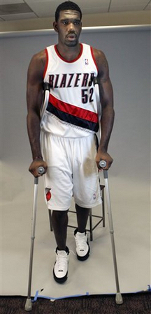 开拓者队今日表示前nba状元秀奥登的右腿膝盖将进行手术,手术的目的是
