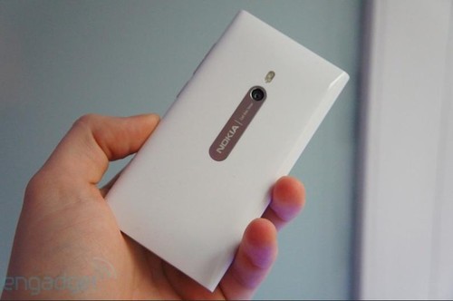 白色巨塔 WP系统诺基亚Lumia 800纯色赏析(组