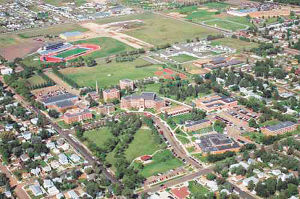 狄克森州立大学俯拍图。