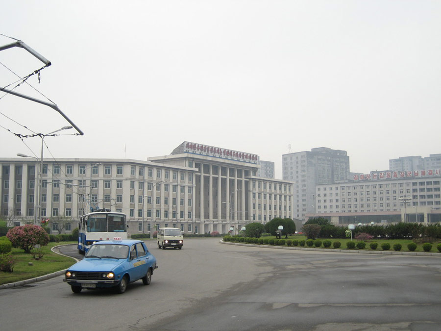 没手机没互联网 朝鲜的穿越时空之旅(组图)